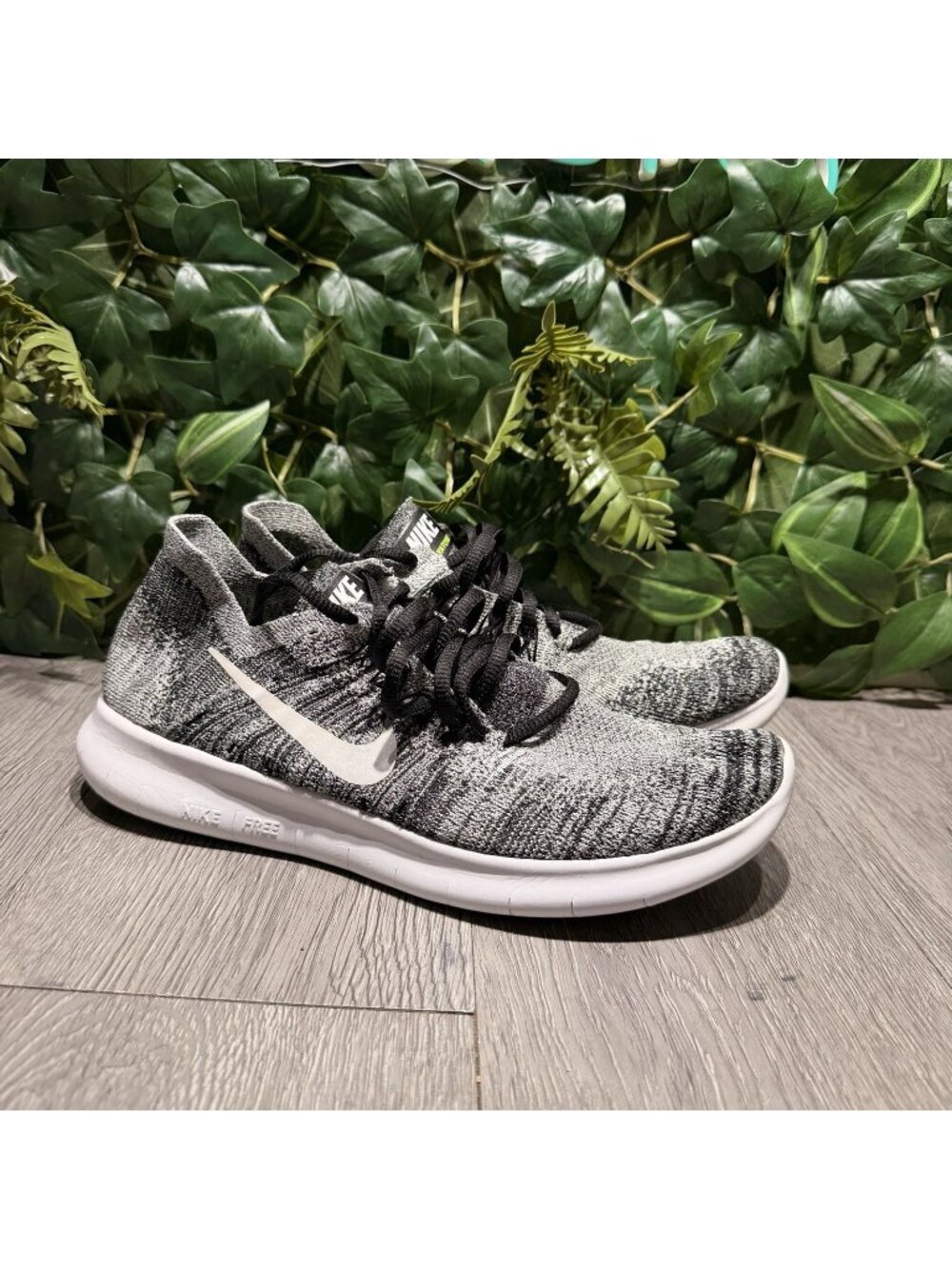 Nike Free RN Oreo 2016 Women's Flyknit Running Shoes Size 9.5 Gray 880844-003